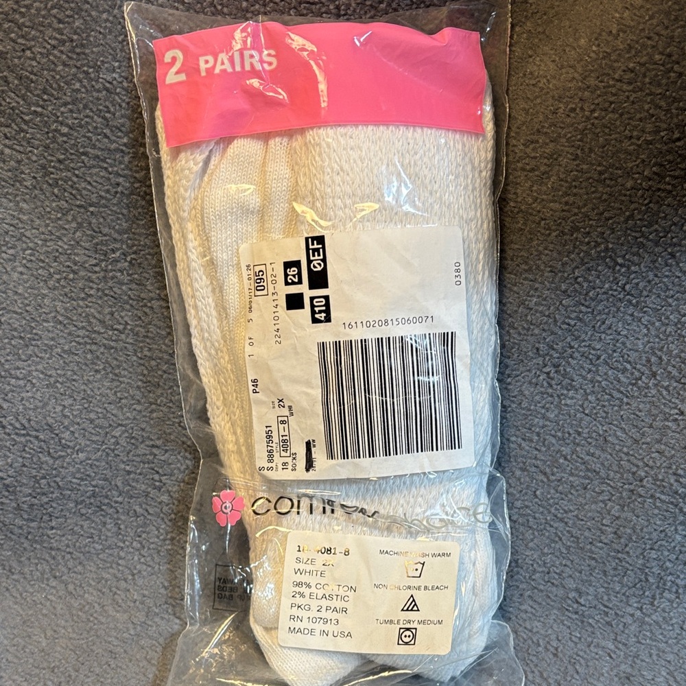 White Long Crew Socks - 2 Pairs